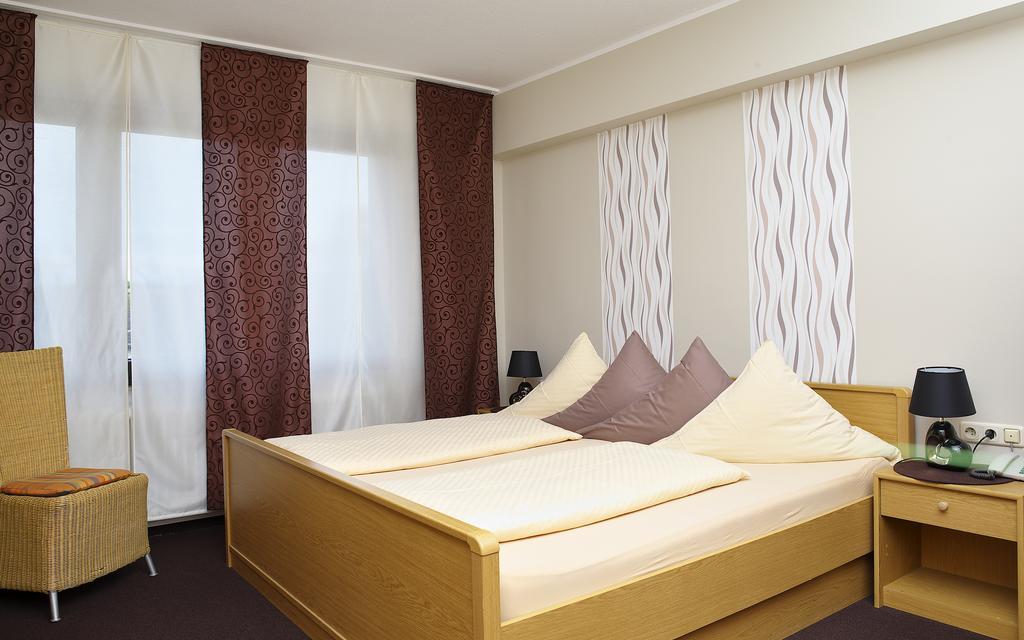 Hotel Rosenflora Nideggen Esterno foto